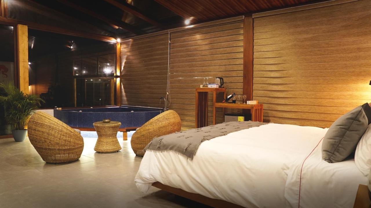 Coffee Cristal Glamping & Mindo