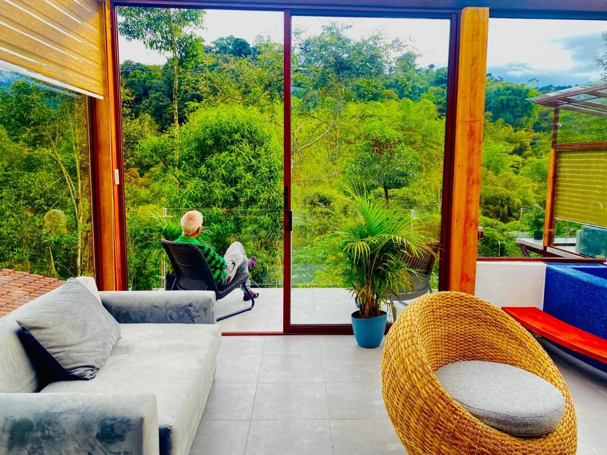 Coffee Cristal Glamping & Mindo