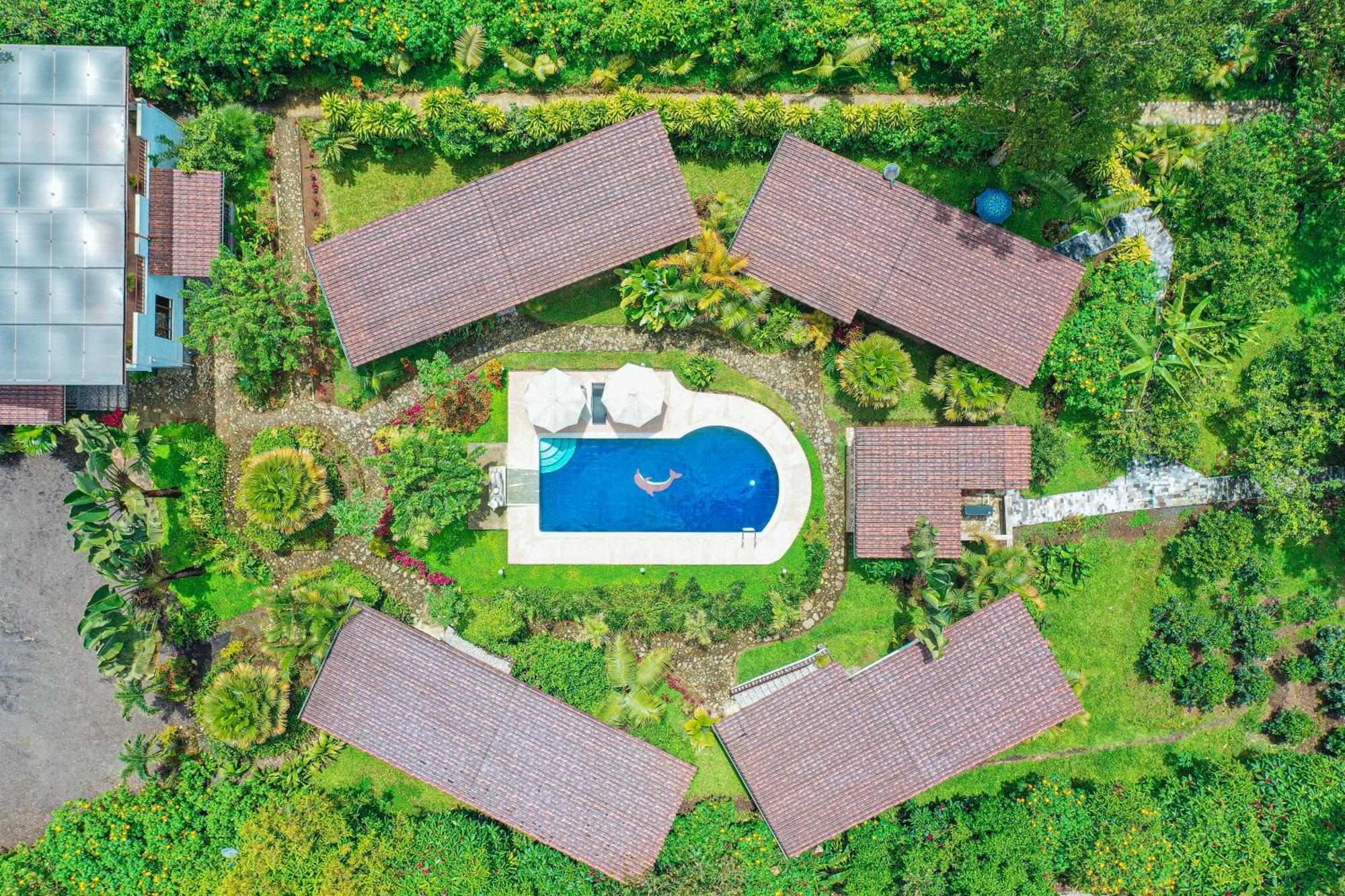 Coffee Cristal Glamping & Lodge Mindo
